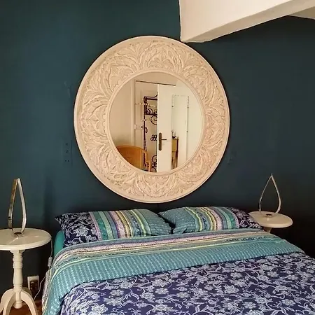 D'hotes Les Myriades D'or Homestay *